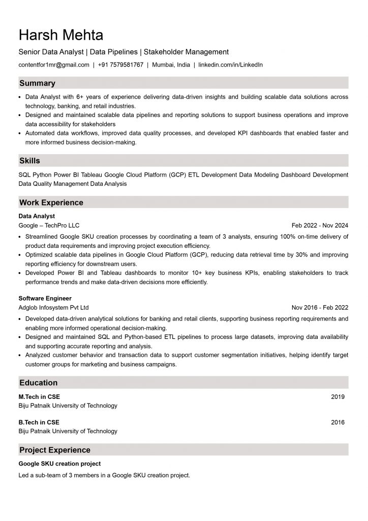 This image is showing senior data analyst resume example.